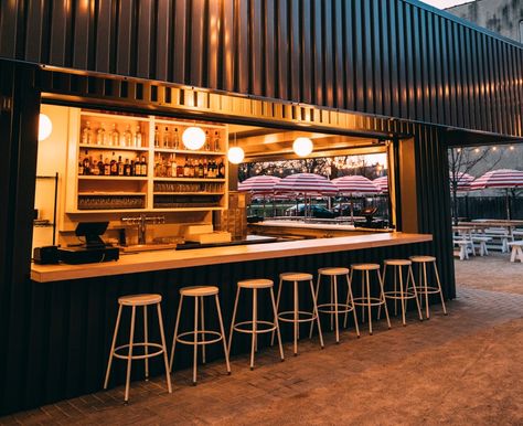 Summer Mecca Parson’s Chicken & Fish Unleashes its Massive Expansion in Logan - Eater Chicago Mini Restaurant Design, Mini Restaurant, Chicken Bar, Bistro Interior, Container Coffee Shop, Corner Restaurant, Street Food Design, Juice Bar Design, Chicken Restaurant