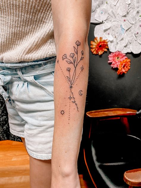 July Birth Flower Wrap Around Tattoo, Cancerian Flower Tattoo, July Birthday Tattoo, July Tattoos, July Tattoo Ideas, Cancerian Tattoo, July Flower Tattoo, July Birth Flower Tattoo, Child Tattoo