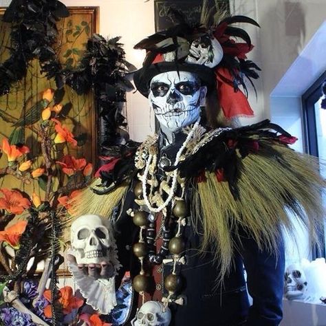 Voodoo priest costume: Voodoo Priestess Costume, Witch Doctor Costume, Voodoo Costume, Doctor Halloween Costume, Voodoo Priest, Voodoo Halloween, Priest Costume, Doctor Halloween, Diy Witch