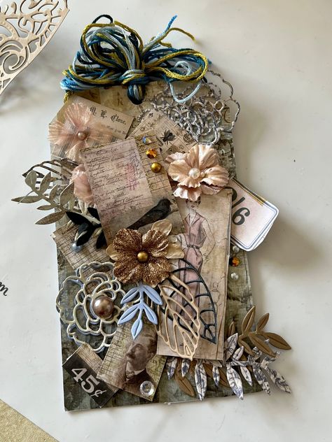 Layered Tag  - Scrapbook.com Vintage Tags Ideas Handmade, Ancestry Scrapbooking, Journaling Tags, Pocket Tags, Scrapbook Tags, Tags Ideas, Journal Jewelry, Gift Tags Diy, 25 Days Of Christmas