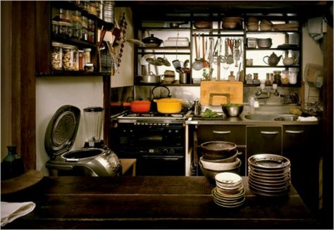 Kitchen Modern Japanese Kitchen, Traditional Japanese Kitchen, Japanese Kitchen Design, Japanese Home Interior, Japanese Style Kitchen, Chinese Kitchen, Japanese Interiors, Kabinet Dapur, Asian Kitchen