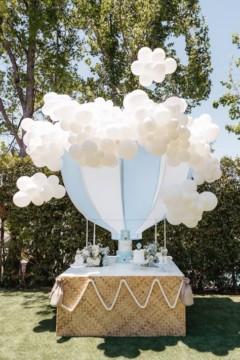 Hot Air Balloon Party, Babyshower Party, Idee Babyshower, Birthday Party Theme Decorations, Pretty Please, Baby Shower Inspiration, Baby Bear Baby Shower, Baby Shower Gender Reveal, Baby Shower Balloons