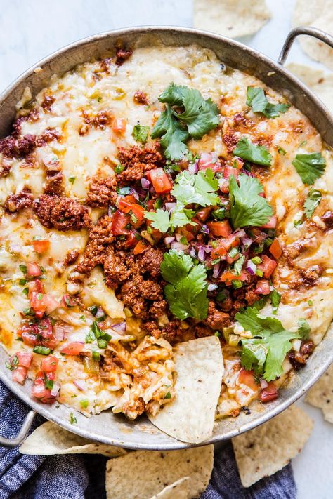 Queso Fundito, Queso Fundido With Chorizo, Queso Fundido Recipe, Fundido Recipe, Party Pantry, Southwest Recipes, Green Chilis, Roasted Poblano Peppers, Tailgate Ideas