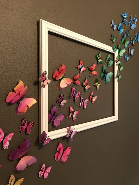 Butterfly Wall Art Diy, فن الرسم بالمسامير, Girly Room Decor, Easy Room Decor, Easy Diy Room Decor, Home Decor Crate, Diy Paper Crafts Decoration, Paper Towel Roll Crafts, Butterfly Wall Art