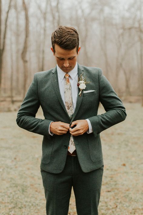 boho woods wedding with floral details and grey grooms suit Trendy Groom Suit, Mens Wedding Suits Green, Boho Suits Men, Green Tweed Suit Wedding, Wedding Suits Groom Green, Green Mens Suit Wedding, Groom Suit Boho, Wedding Suits Green, Green Suit Men Wedding