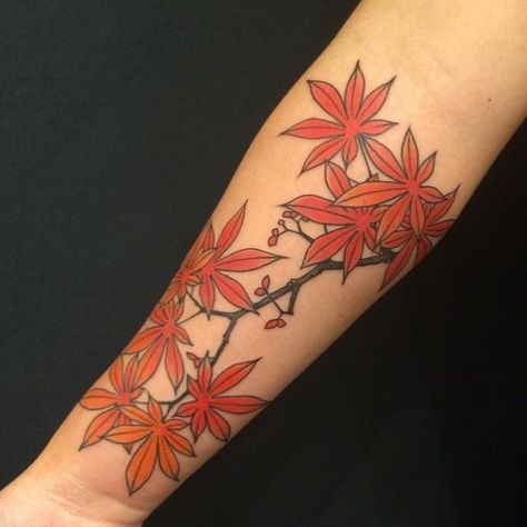 X Japanese Reference, Maple Tree Tattoos, King Crown Tattoo, Japanese Maple Leaves, Warrior Tattoos, Japanese Tattoos, Japanese Sleeve Tattoos, Japanese Sleeve, Crown Tattoo