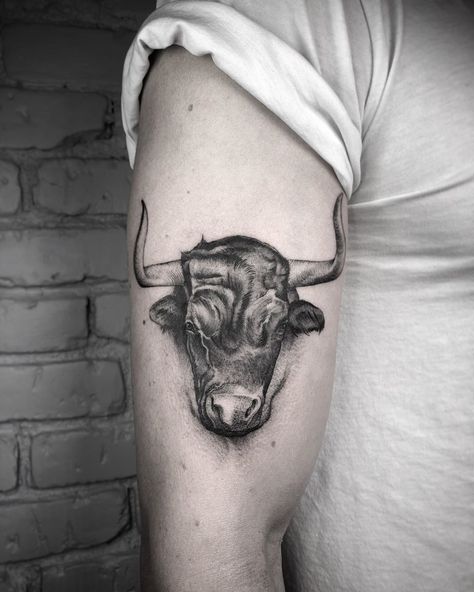 Instagram photo by Nathan Kostechko • Jun 26, 2019 at 9:37 PM Nathan Kostechko, Cow Tattoo, Tattoo Needles, Tattoo Kits, Tattoo Supplies, Tattoo Machine, Blackwork, Skull Tattoo, Tattoo Artists