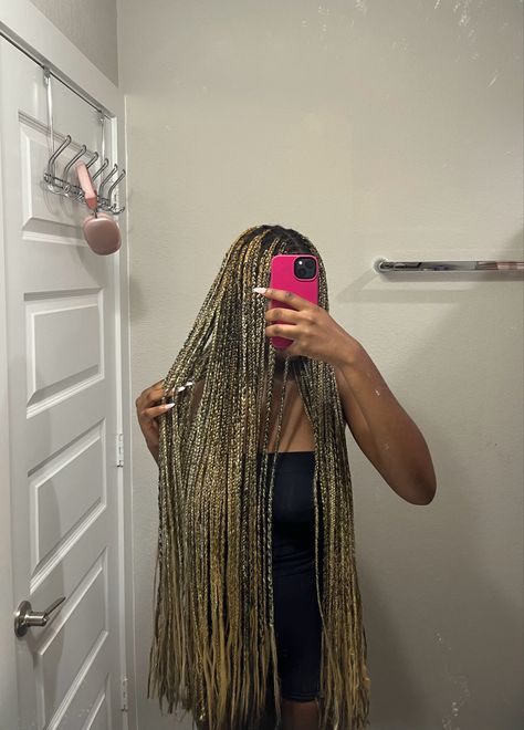 Blonde And Black Mixed Box Braids, Blonde Balayage Braids, Scalp Braids, Yellow Blonde, Blonde Box Braids, Black Roots, Blonde Braids, Black And Blonde, Braid Hair