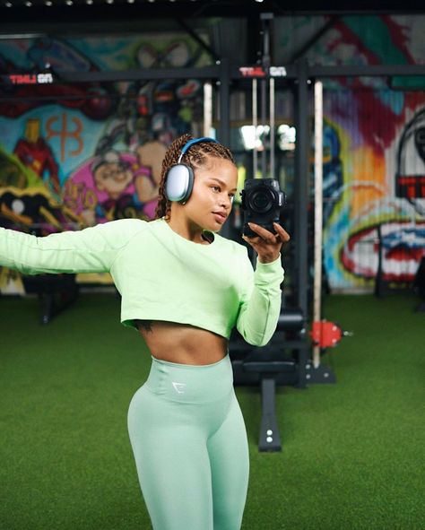 Alissa Ashley, Gloomy Day, Fitness Inspiration Body, Sports Games, Friday Sale, Black Friday Sale, Body Goals, Fitness Goals, Black Friday