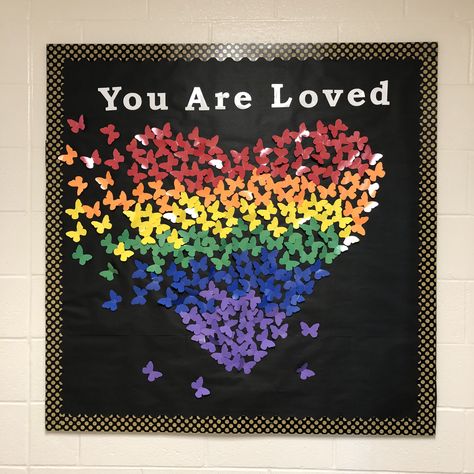 Pride Door Decorations Classroom, Lgbtq Classroom Decor, Pride Month School Activities, Lgbtq History Month Bulletin Board, Pride Board Ideas, Gsa Bulletin Board Ideas, Pride Month Display, Lgbtq Bulletin Board Ideas, Pride Library Display