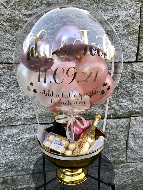 Wedding Bobo Balloons, Mother’s Day Balloon And Flowers, Money Balloon, Bobo Balloon, Hot Air Balloon Wedding, Balloon Bouquet Diy, Diy Anniversary Gift, Wedding Gift Money, 40th Birthday Party Decorations