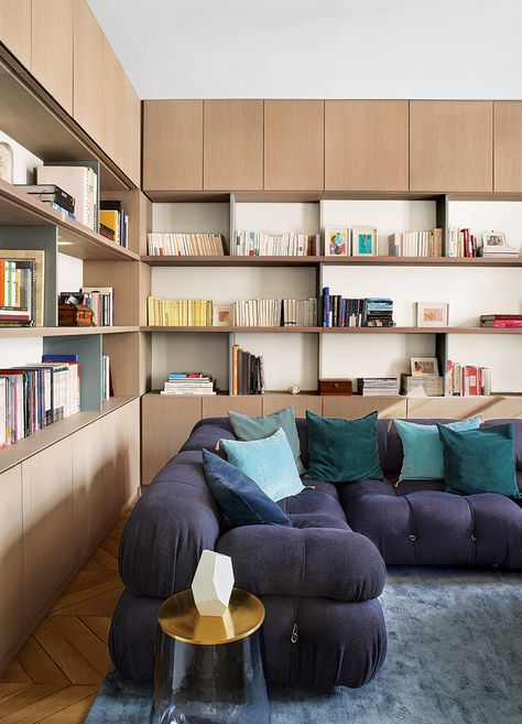 6 Leading Designers Share the Secrets to Building a Warm and Inviting Library - Galerie Minotti Sofa, Library Chair, Lighting Plan, Vintage Lounge Chair, English Furniture, Small Hallways, Hotel Interiors, English Country House, Library Design