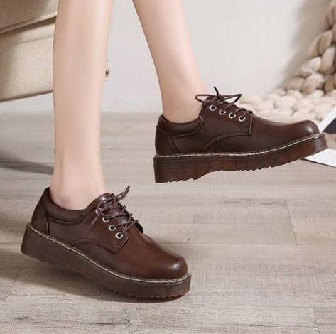 Light Academia Shoes, Dark Academia Shoes, Oxford Women Shoes, Academia Shoes, Darkest Academia, Neat Clothes, Cottagecore Vibes, Academia Outfits, Academia Style