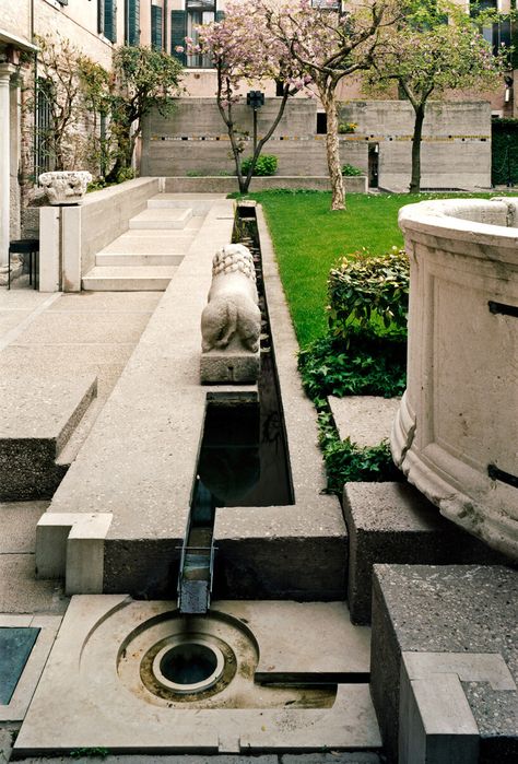 Carlo Scarpa Detail, Scarpa Architecture, Carlo Scarpa Architecture, Venice Map, Venice Architecture, Water Architecture, Architectural Landscape, Tadao Ando, Santiago Calatrava