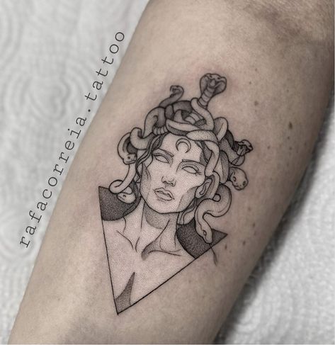 Medusa Tattoo Design, Greek Mythology Tattoos, Muster Tattoos, Mythology Tattoos, Medusa Tattoo, Greek Tattoos, Urban Dictionary, Tattoo Designs And Meanings, Dope Tattoos