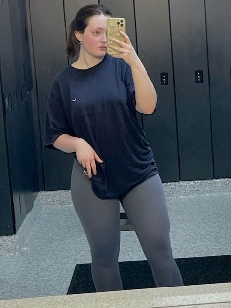 Look Academia, Gym Bunny, Gym Aesthetics, Class Dress, Outfit Gym, Midsize Fashion, Curvy Fashionista, Gym Fits, Gym Inspo