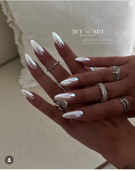 Black And White Chrome Nails, Milky Chrome Nails, Milky White Chrome Nails, Chrome Nails Acrylic, Almond Nails Chrome, Fall Chrome Nails, Fall Almond Nails, Black Chrome Nails, Chrome Manicure