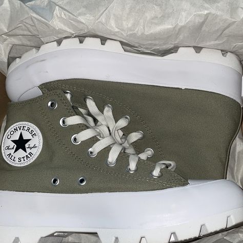 Olive Green Hightop Converse Olive Green Converse, Green Platform, Converse Platform, Converse Shop, Platform Converse, Green Converse, Converse High Tops, Green Aesthetic, Converse Shoes