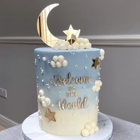 Moon Baby Shower Cake, Gateau Baby Shower Garcon, Moon Baby Shower Theme, Cloud Baby Shower Theme, Gold Cake Decorations, Moon Stars Baby Shower, Twinkle Twinkle Baby Shower, Baby Shower Cakes For Boys, Moon Baby Shower