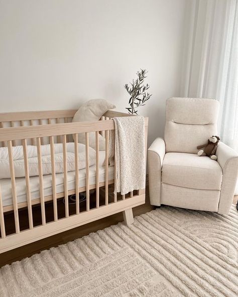 Home Among The Vines on Instagram: "My all time favourite room in the house 🤍👶🏻 Just need to add something on the wall...I was thinking either our newborn photoshoot images, a print or a wallpaper. What are your thoughts? 🤔 . . . #neutralnursery #nurserydesign #nursery #nurserydecor #nurseryinspo #nurseryroom #nurseryideas #scandinursery #nurserygoals #nurseryinteriors #beigeinterior #neutralhome #neutralinterior" Nutural Baby Nurserys, Simplistic Nursery Gender Neutral, Neutral Minimal Nursery, Nursery Room Neutral, Newborn Baby Room Design, Japandi Nursery, Beige Mom Aesthetic Nursery, Brooklyn Nursery, Aesthetic Kids Room