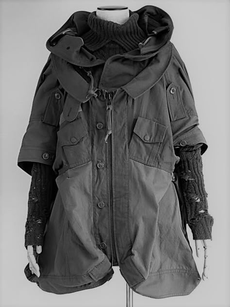 Apocolypse Aethstetic Clothes, Dystopia Fashion, Post Apocalyptic Jacket, Dystopian Outfits, Post Apocalyptic Fashion Runway, Distressed Clothing Post Apocalyptic, Black Post-apocalyptic Outerwear For Alternative Fashion, Tactical Fashion, Clothing Design Sketches