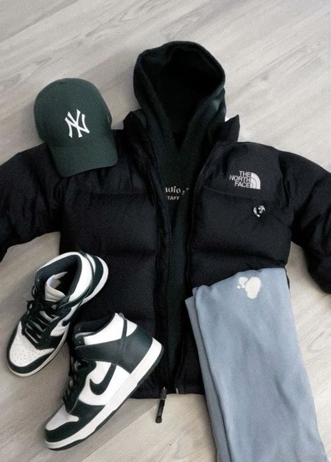 Guys Fashion Casual, Herren Style, Hype Clothing, Trendy Boy Outfits, Cute Nike Outfits, Mode Zara, Street Style Outfits Men, Mens Casual Dress Outfits, Street Fashion Men Streetwear