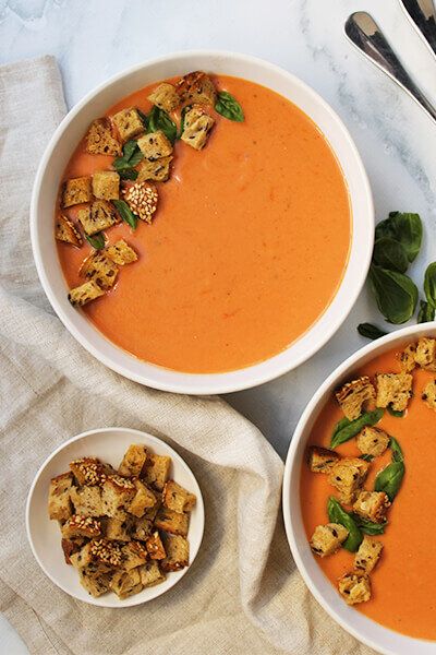 Creamy Tomato and Basil Soup — Low FODMAP Cooking Low Fodmap Tomato Soup, Crockpot Tomato Soup, Low Fodmap Soup, Tomato And Basil Soup, Alternative Food, Fodmap Dinner Recipes, Beer Soup, Tomato Bisque Soup, Fodmap Dinner