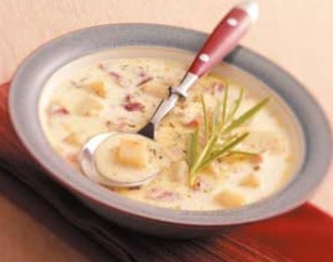 Golden Potato Soup | Just A Pinch Recipes Golden Potato Soup, Potato And Ham Soup, Irish Potato Soup, Best Potato Soup, Creamy Asparagus, Potato Soup Easy, Vegetable Soup Healthy, Cold Weather Food, Ham Soup