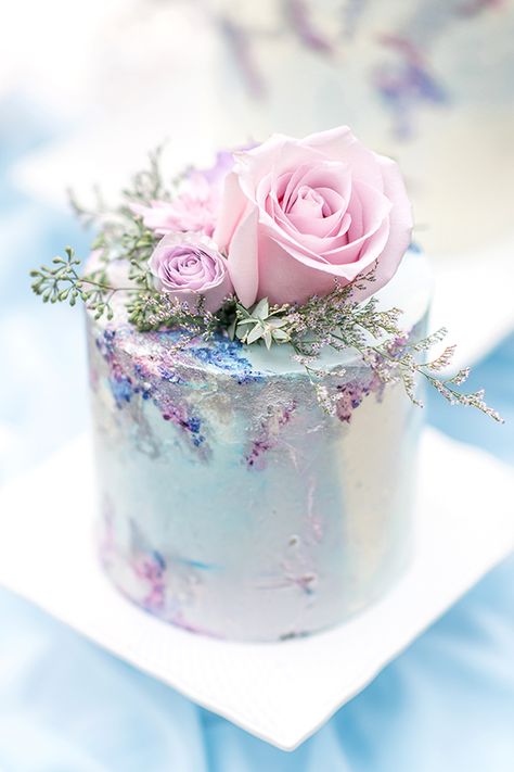 Torte Creative, Cake With Flowers, Torte Cupcake, Beautiful Birthday Cakes, Painted Cakes, Pretty Birthday Cakes, Beautiful Wedding Cakes, Gorgeous Cakes, Floral Cake