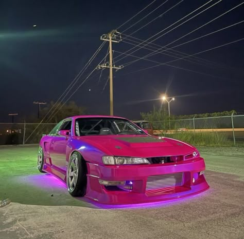 Wallpaper Hippie, Tokyo Drift Cars, Slammed Cars, Wallpaper Luxury, Cars Aesthetic, Car Luxury, Pimped Out Cars, Tokyo Drift, Best Jdm Cars