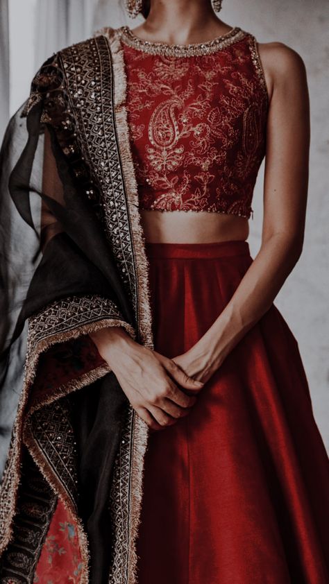 Black And Red Indian Outfit, Petite Indian Fashion, Golden Lehenga With Red Dupatta, Red And Black Lehenga, New Lehenga Designs, Lehenga Saree Design, Black Lehenga, Wedding Lehenga Designs, Lehenga Designs Simple