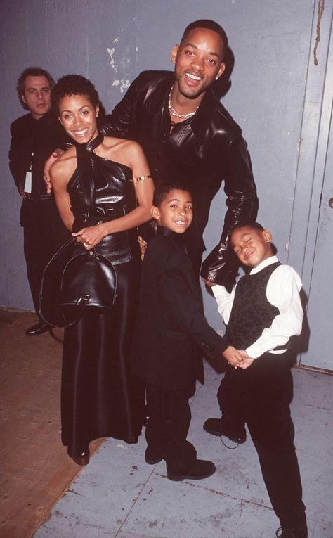 1999 from Jada Pinkett Smith Through the Years on E! Online Jada Pinkett Smith 90s, Will Smith 90s, Will Smith Jada Pinkett, Will Smith And Family, Aaron Smith, Jada Pinkett, Kids News, Fresh Prince Of Bel Air, Prince Of Bel Air