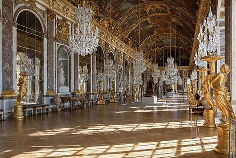 Baroque Art vs. Rococo Art: Characteristics and Definition Versailles Hall Of Mirrors, French Palace, Architecture Baroque, Day Trip From Paris, Chateau Versailles, Hall Of Mirrors, Google Street View, Palace Of Versailles, Chateau France