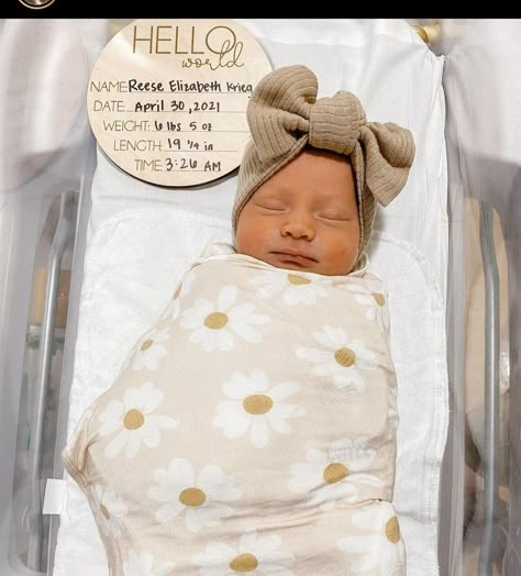 April Newborn Outfits, Newborn Arrival Outfit, Caden Lane Birth Announcement, Newborn Arrival Pictures, Newborn Hospital Bassinet Pictures, Baby Announcement Hospital Picture, Baby Hospital Announcement Photo, Hospital Newborn Announcement, Baby Girl Announcement Outfit