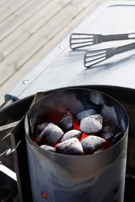 Charcoal grilling needs the right fuel setup for the best results. Learning exactly how much charcoal to use for your barbecue grill is the best place to start. Find out everything you need to know about lump charcoal methods to take your grilled food to the next level. #bbq #barbecue #grill #grilling #charcoal #guide Bbq Techniques, Charcoal Chimney, Charcoal Grilling, Bbq Grill Smoker, Lump Charcoal, Charcoal Briquettes, Best Charcoal, Grilled Food, Charcoal Grills