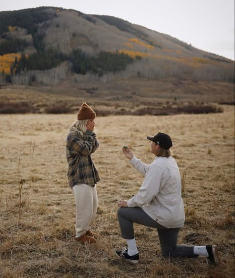 Casual Proposal Ideas, Intimate Proposal Ideas Outdoor, Field Proposal Ideas, Proposal Locations Ideas, Outdoor Proposal Ideas Simple, Proposal Pictures Photography, Engagement Ideas Proposal Surprise, Woods Proposal, Proposal Ideas Unique Creative