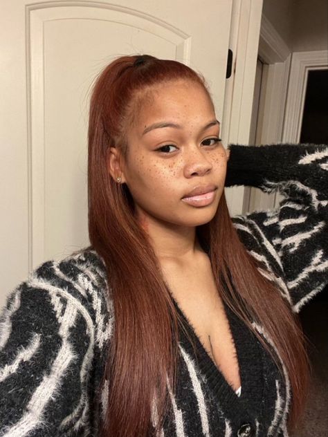 Light Brown Dyed Hair Black Women, Medium Brown Hair Aesthetic, Golden Brown Hair Black Women, Brown Hair Natural, Yellow Undertone Skin Hair Color, Brown Hair Black Woman, Ginger On Black Women, Cute Brown Hair, Black Ginger