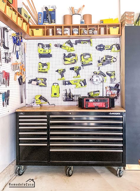 Garage Tool Wall Organization, Tools Room Organization, Garage And Tool Organization, Tool Area In Garage, Hardware Garage Organization, Tool Bench Ideas, Garage Tool Bench Organization, Tool Garage Organization, Mens Garage Ideas Tool Organization