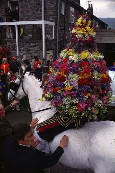 Castleton Garland Day, 29th May, Simon Costin, Museum of British Folklore English Folklore, British Folklore, Moon Goddess Art, English Culture, Folk Horror, May Days, Brick Lane, May Day, Beltane