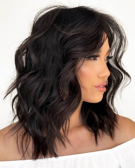 Medium Choppy Haircut for Thick Wavy Hair Medium Choppy Haircuts, Modern Shag Haircut, Choppy Haircuts, Choppy Bob Haircuts, Thick Wavy Hair, Wavy Bob, Wavy Haircuts, Thick Curly Hair, Haircuts For Wavy Hair