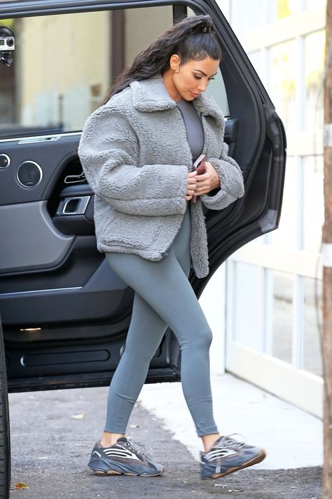 Kim Kardashian’s Yeezy Sneakers Are About to Blast Off Into Viral Territory Kardashian Casual Outfit, Kim Kardashian Yeezy, Tech Bro, Estilo Kim Kardashian, Kim Kardashian Makeup, Estilo Kardashian, Yeezy Fashion, Yeezy Outfit, Kim Kardashian Outfits