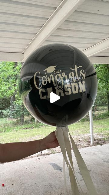 Olive Pop co.  LLC |  BALLOON DESIGN & EVENT RENTALS on Instagram: "Can you say graduation decor and gift all in one 🙌🏼 These balloons not only great photo ops, but the special graduate in your life will be extra surprised when you give them the pin and tell them to pop it to reveal their gift! 

Colors of balloon, decal, and ribbon are totally customizable.

Standard order will be $75 with $45 stuffed inside with confetti and rolled money in a mix of $5 + $1 bills (you are welcome to add more cash inside just please communicate with me prior to ordering)

These will go live on our website tomorrow morning at 8am and will only be offered in a limited quantity!
•
•
•
#graduation #2024graduate #senior2024 #eventrentals #balloondecor #balloonbackdrop #graduationdecor #babyshowerdecor #brida Money Balloon, Event Business, Design Event, Balloon Backdrop, Balloon Design, Graduation Decorations, Event Rentals, Pop It, Event Rental