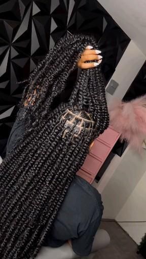 Different Twist Braids, Loc Passion Twist, How Many Packs Of Hair For Passion Twist, Vacation Twist For Black Women, Braids Twist For Black Women, Pregnancy Braids Hairstyles, Black Girls Twist Hairstyles, Passion Twists Hairstyle Natural Hair, Long Natural Twists