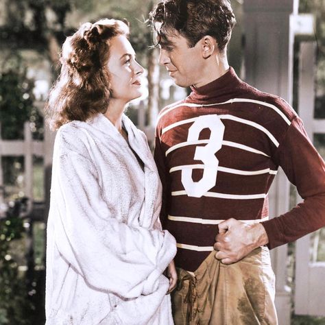 James Stewart and Donna Reed in “It’s a Wonderful Life” (1946) It's A Wonderful Life 1946, It’s A Wonderful Life Costume, Its A Wonderful Life Wallpaper, Its A Wonderful Life Aesthetic, Vintage Movie Scenes, Wonderful Life Movie, Christmas Party Costume, It’s A Wonderful Life, Classic Actors