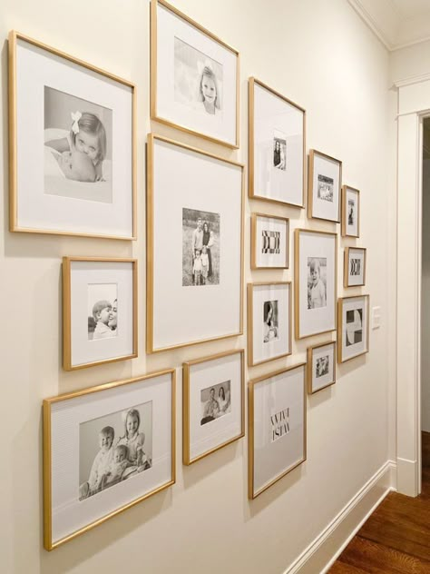 Family Photo Gallery Wall, Hallway Gallery Wall, Photowall Ideas, Gallery Wall Design, Family Gallery Wall, Picture Gallery Wall, Gallery Wall Layout, Family Photo Wall, Perfect Gallery Wall