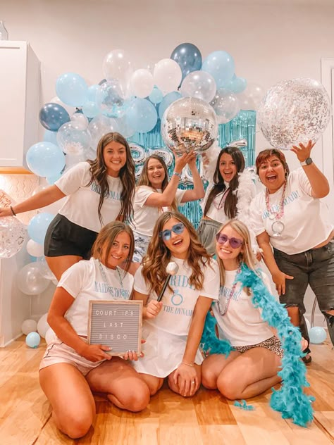 Last Disco Mamma Mia Bachelorette Party, Mamma Mia Themed Bachelorette Party Outfits, Diy Mama Mia Decorations, Mamma Mia Party Theme Outfits, Mamma Mia Hen Do Outfit, Blue Disco Bachelorette Party, Mama Mia Bachelorette Outfits, Mamma Mia Outfits Bachelorette Party, Mama Mia Hens Party