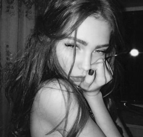 Photographie Portrait Inspiration, Photographie Inspo, Makijaż Smokey Eye, 얼짱 소녀, Fashion Street Style, Photos Tumblr, Foto Poses, Foto Casual, Selfie Ideas Instagram