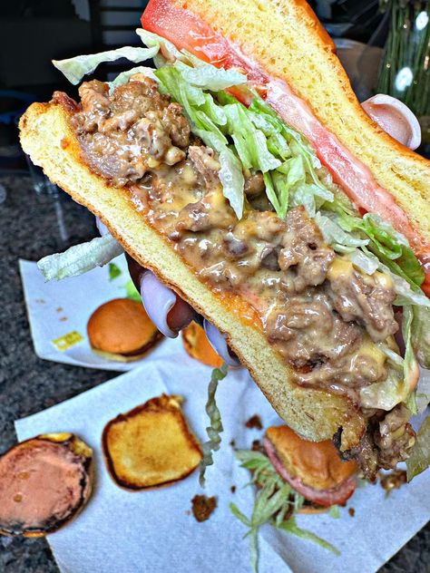 Chopped Cheese Recipe, Chop Cheese Sandwich, Chop Cheese, Chopped Cheese Sandwich, Bubba Burgers, Chopped Cheese, Cheese Tasting, Food Therapy, Turkey Burgers