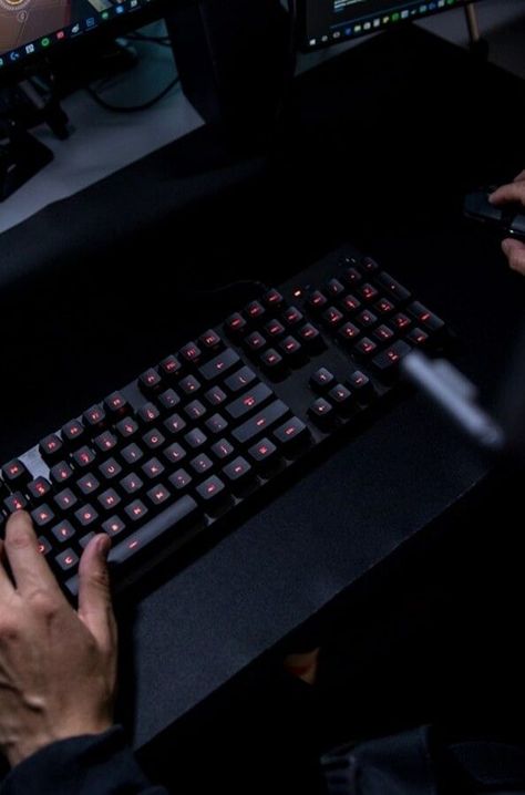 Logitech G413 TKL SE mechanical gaming keyboard features tactile mechanical switches Check more at https://allthenews.website/logitech-g413-tkl-se-mechanical-gaming-keyboard-features-tactile-mechanical-switches/ Gaming Gadgets, Panasonic Lumix, Gaming Keyboard, Logitech, Computer Keyboard, Keyboard, Gadgets, Gaming, Electronic Products