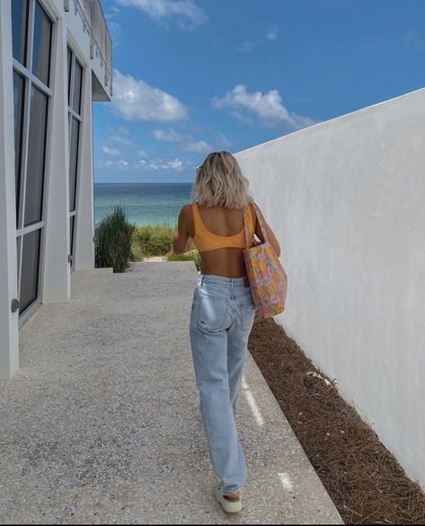 Walking Pics, Hairstyles Tiktok, Swimsuit Pattern Sewing, Beach Fitness, Chicken Crochet, Beach Hippie, Shoes Inspiration, Hairstyles Aesthetic, Moda Denim